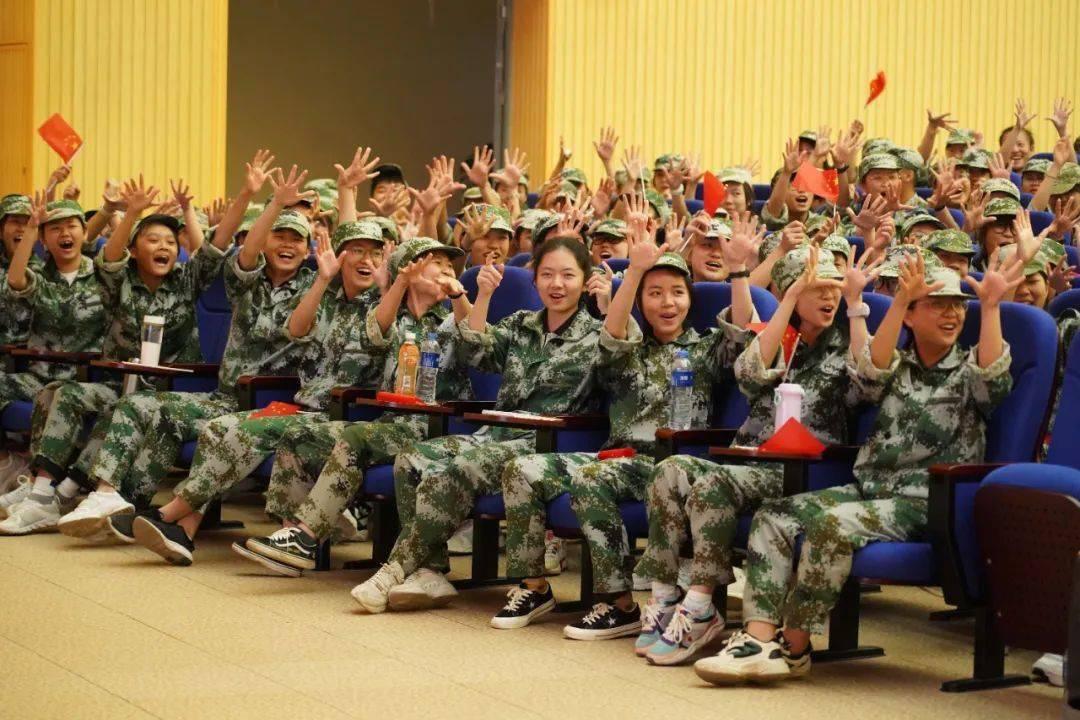 神奇的骆驼：为什么它能吃仙人掌？